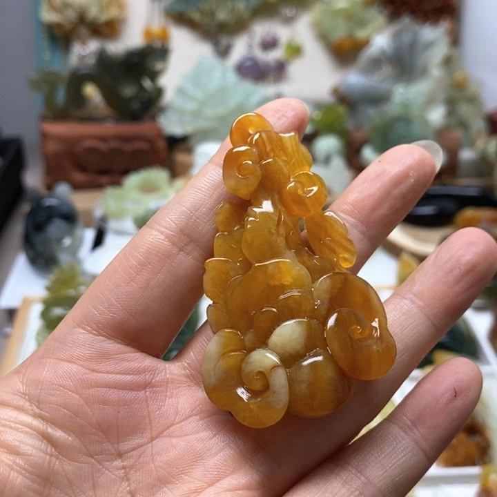 未镶嵌蛇纹石玉颈饰