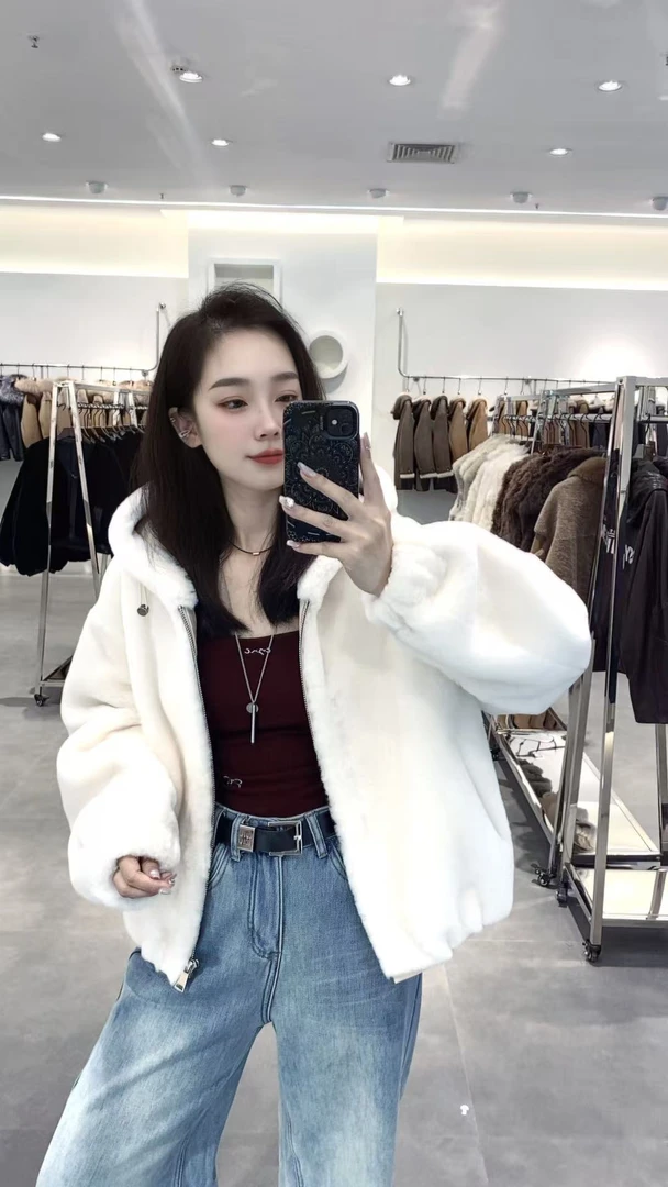 2553-（亿品专属）2025新款时尚皮毛一体连帽外套