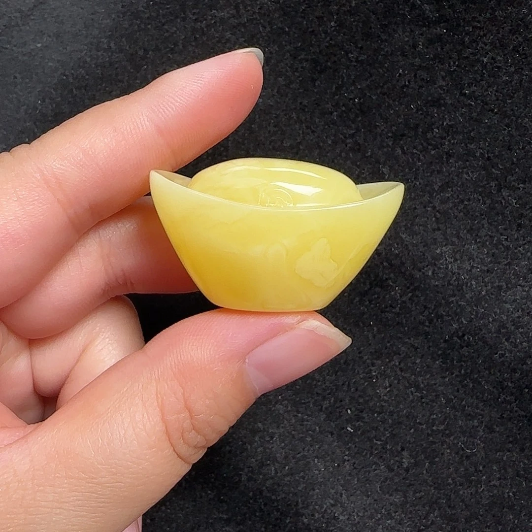 蜜蜡未镶嵌珠宝奇石