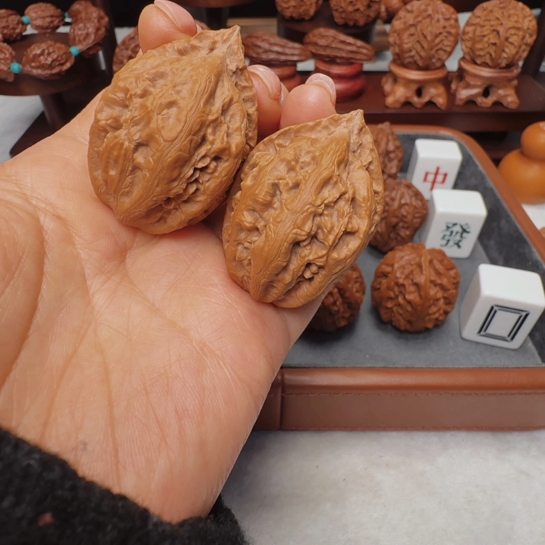 文玩核桃把件～龙纹锤