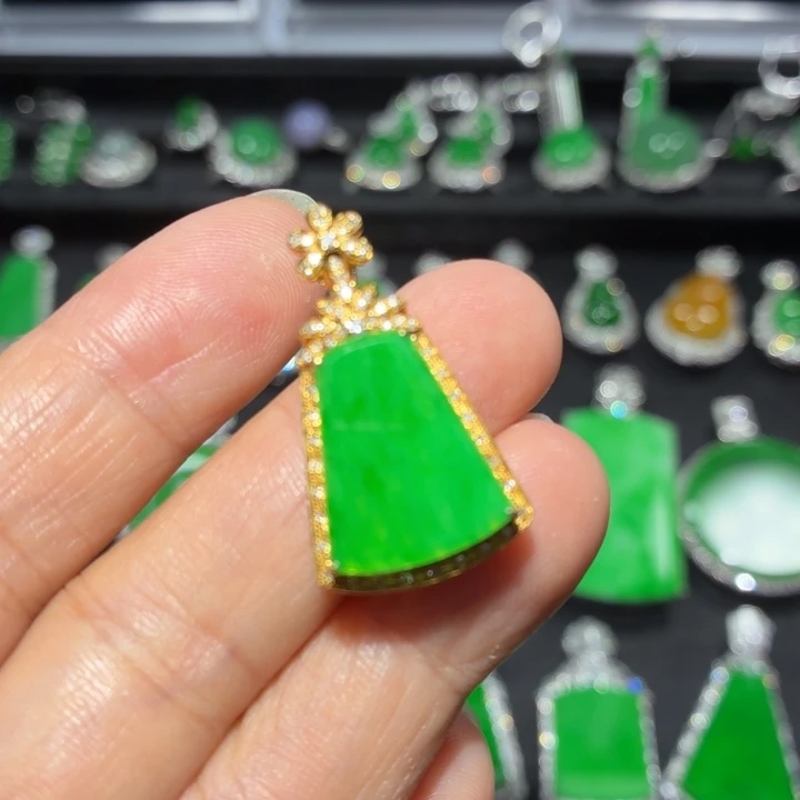 翡翠18K金镶嵌吊坠(不含链)翡翠
