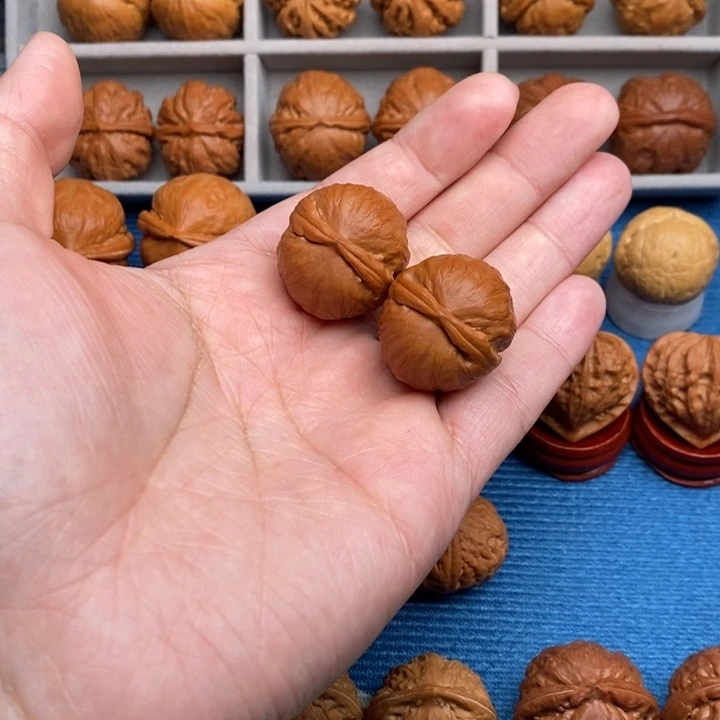 文玩核桃把件精品小手捻