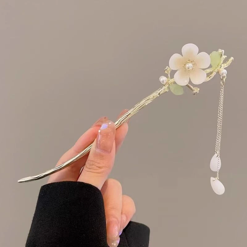 新中式玉兰花发簪女古风汉服盘发簪子气质高级感旗袍花朵流苏步摇