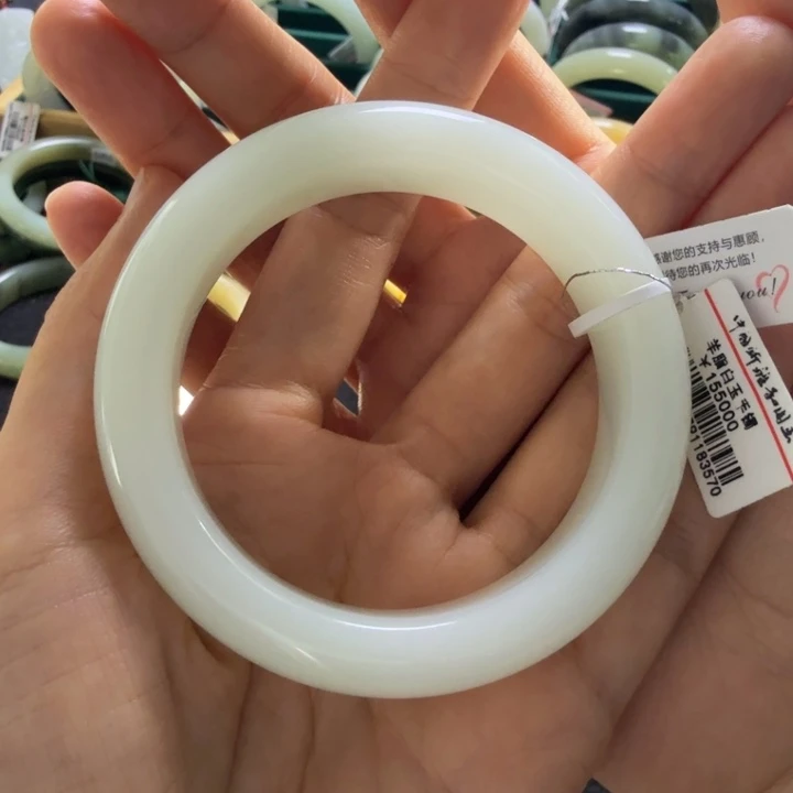 和田玉（青玉）未镶嵌手镯