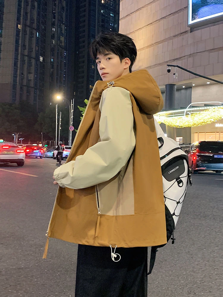 M-8XL外套男2024新款潮流港风痞帅冲锋衣夹克大码加肥休闲衣服男