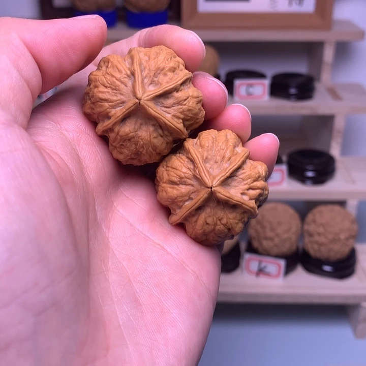 文玩核桃把件47四棱33尺