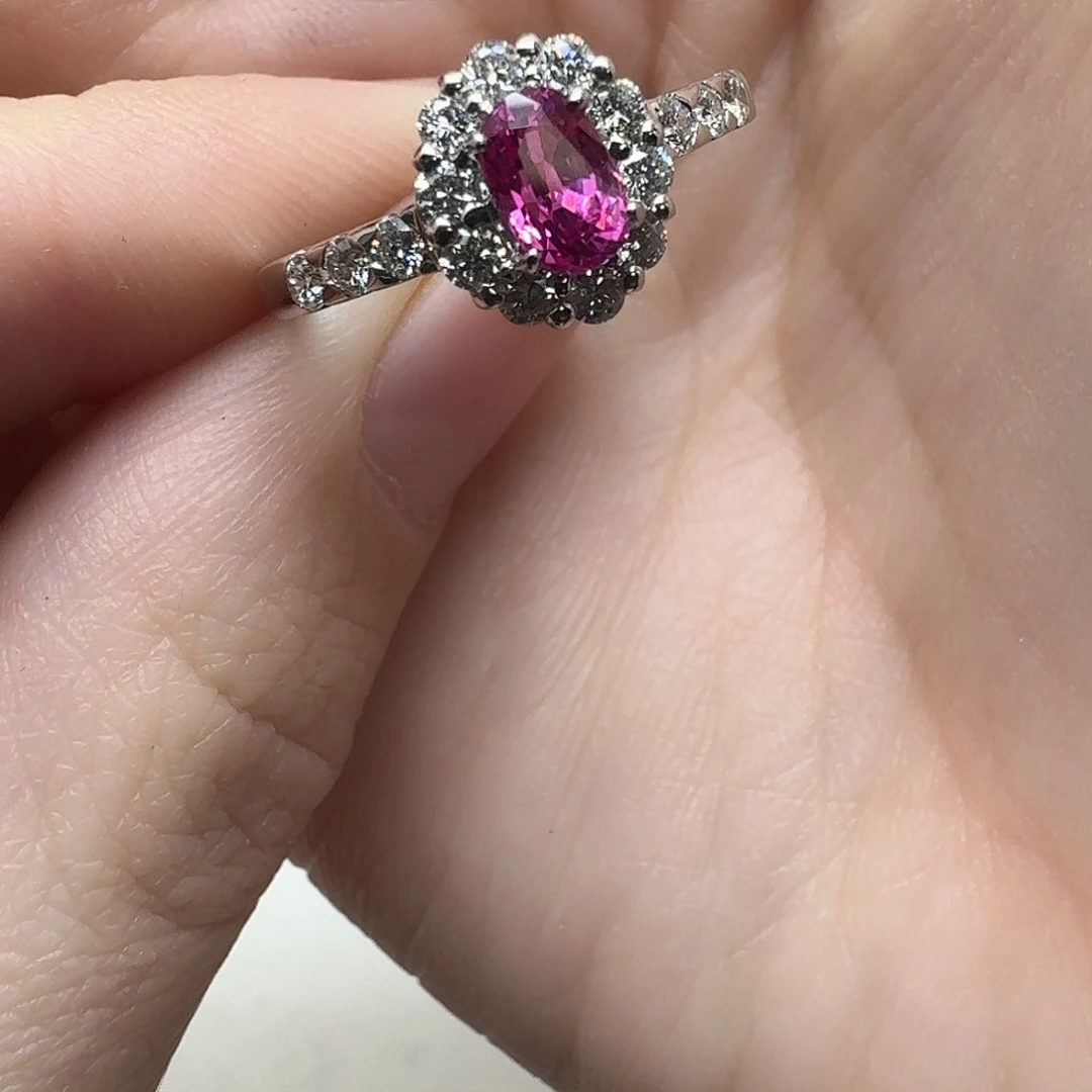 未镶嵌红宝石戒指