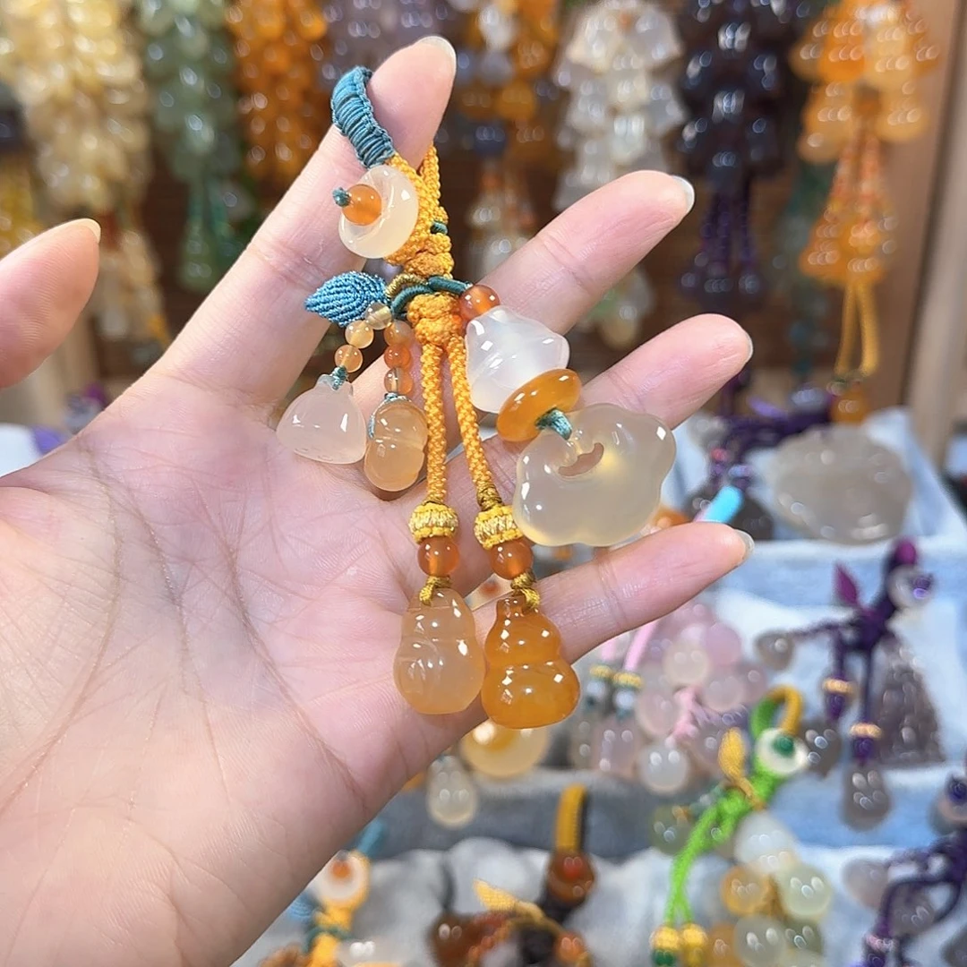 玛瑙/玉髓钥匙挂件未镶嵌月*