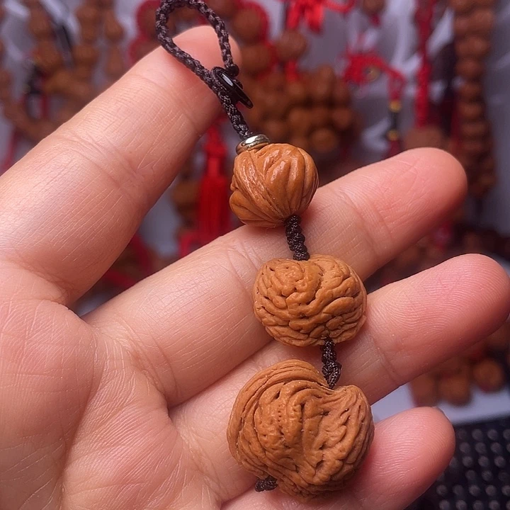 吊坠桃核龙纹桃枭