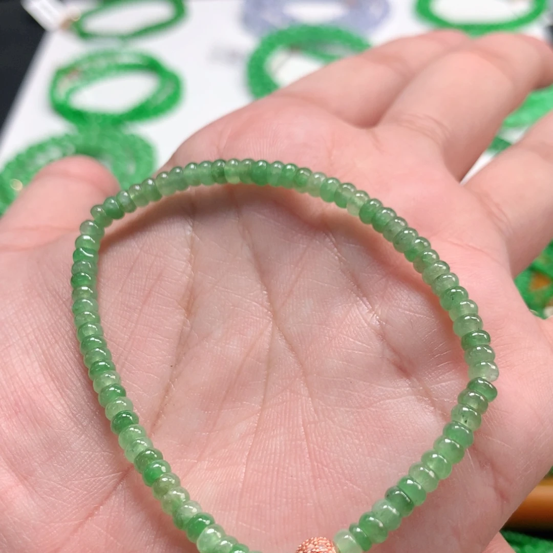 翡翠未镶嵌手链翡翠