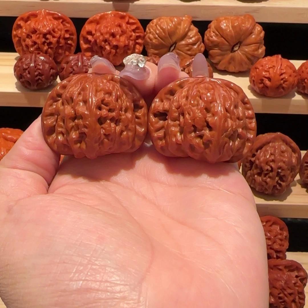 文玩核桃吊坠白狮子39精品2713