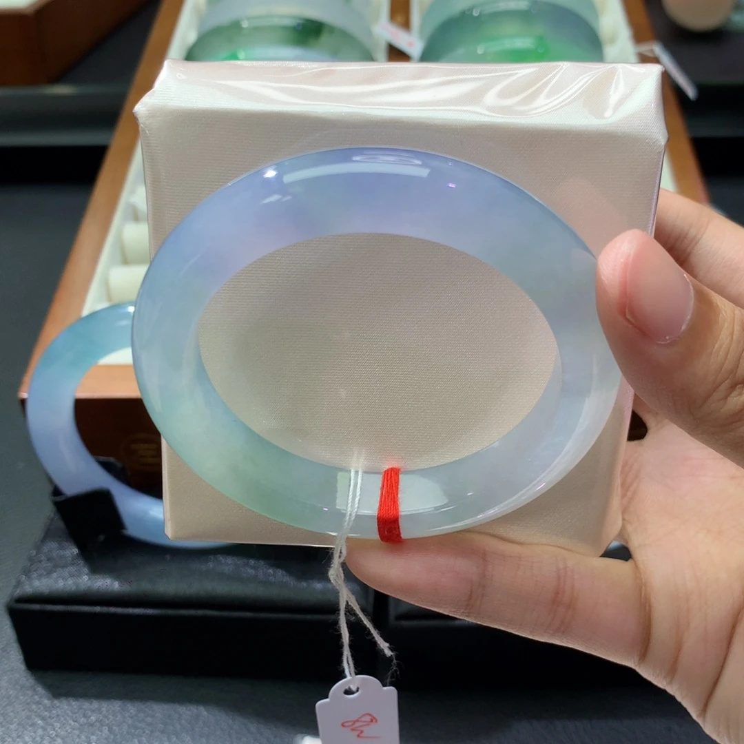 未镶嵌手镯翡翠正圈
