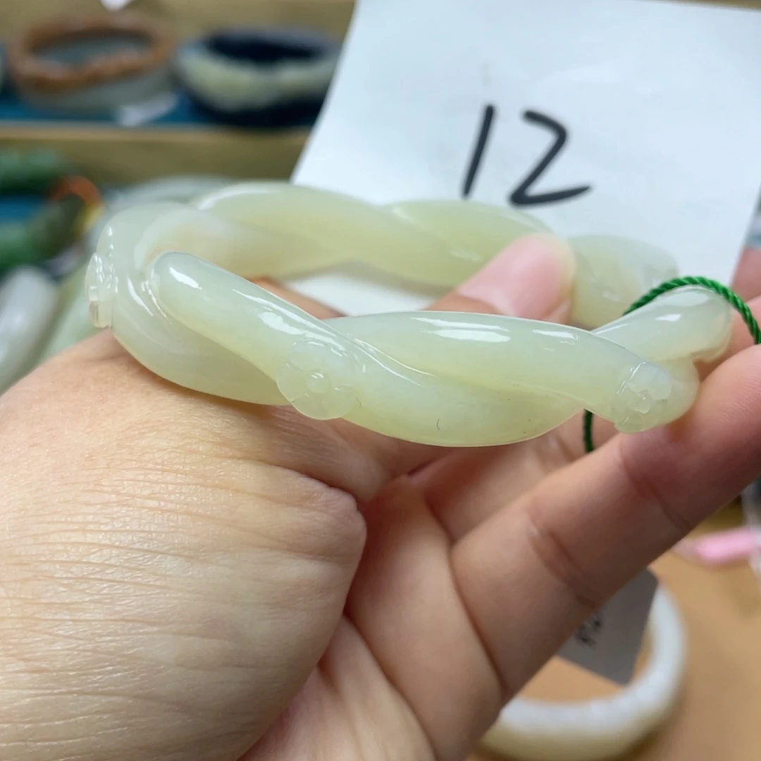 未镶嵌手镯和田玉圈口58