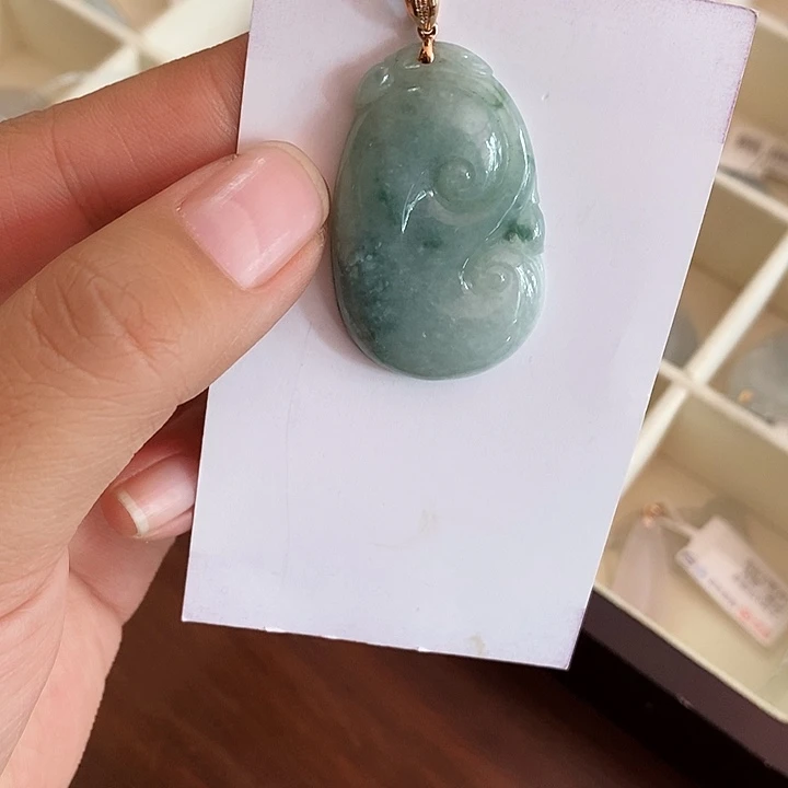 颈饰未镶嵌翡翠如意