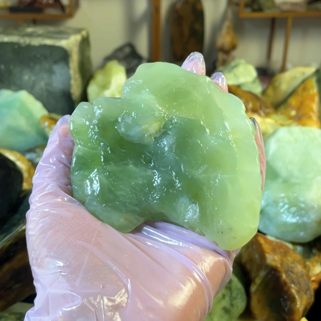 蛇纹石玉未镶嵌中国四大名玉简易