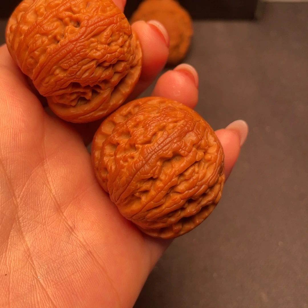 文玩核桃吊坠秦岭野生核桃