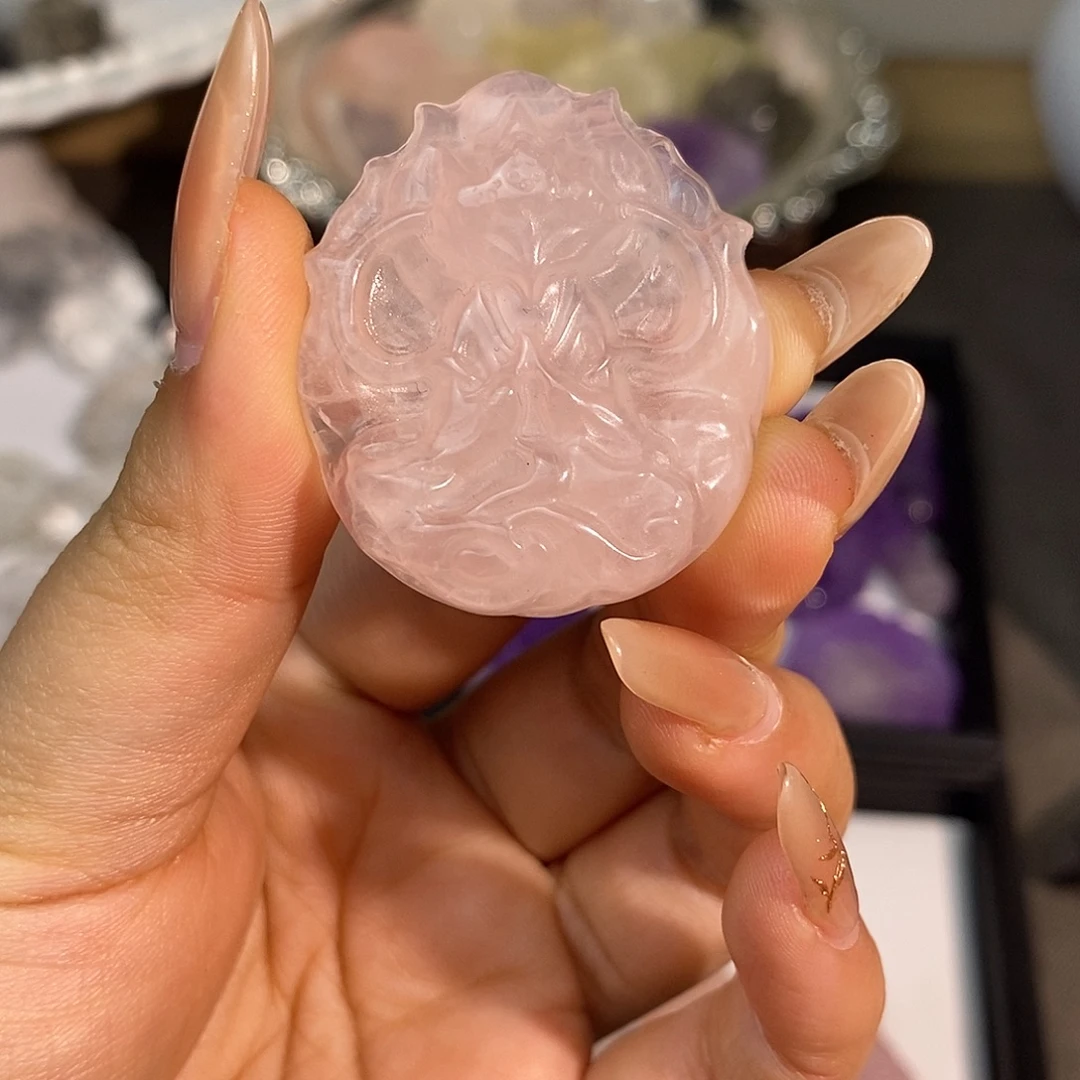 屋***.未镶嵌颈饰水晶粉飘带 不退换