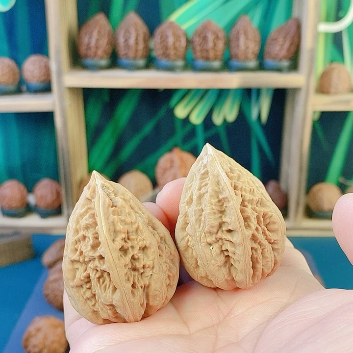 文玩核桃吊坠033粗筋塔36肚