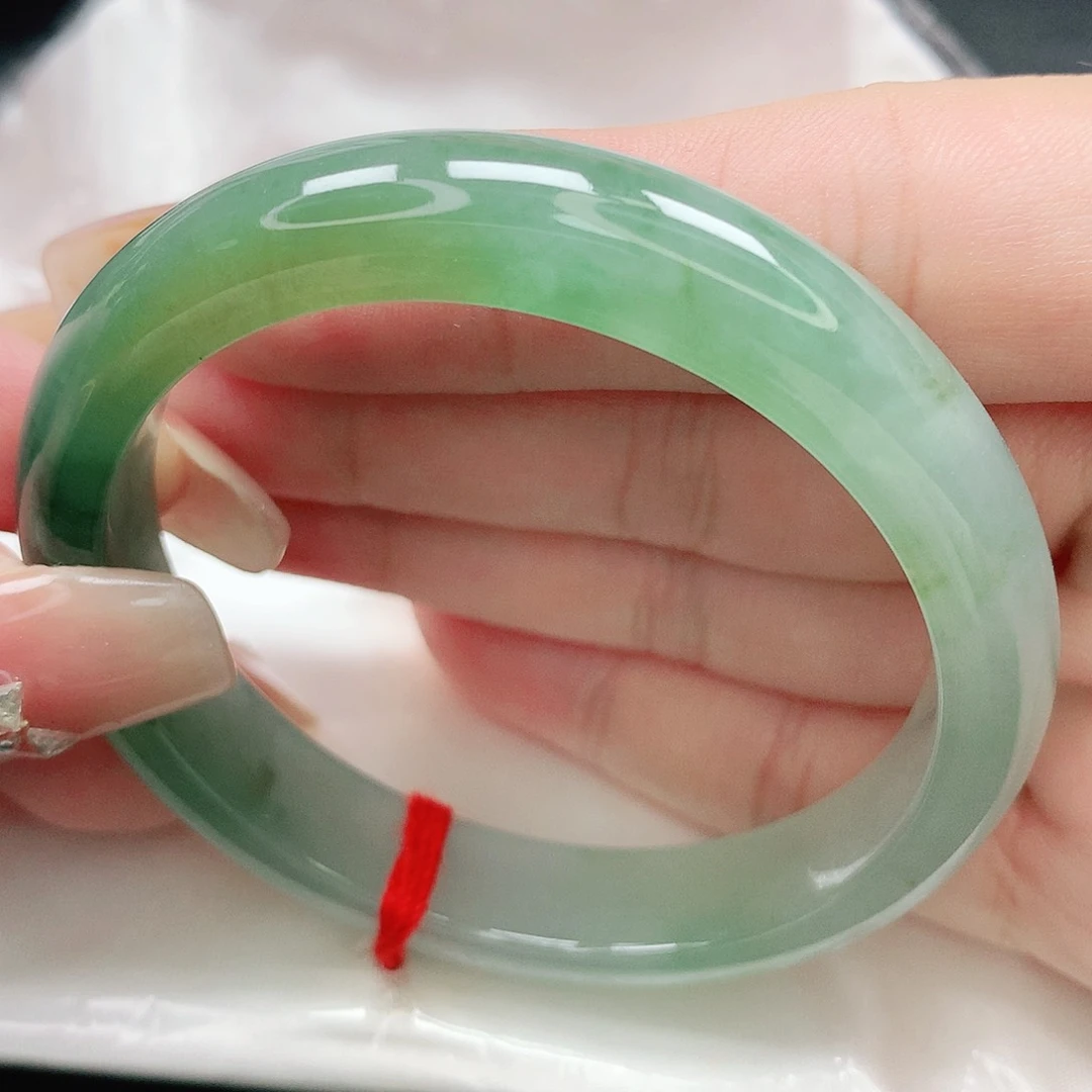 翡翠手镯未镶嵌缅甸天然A货翡翠