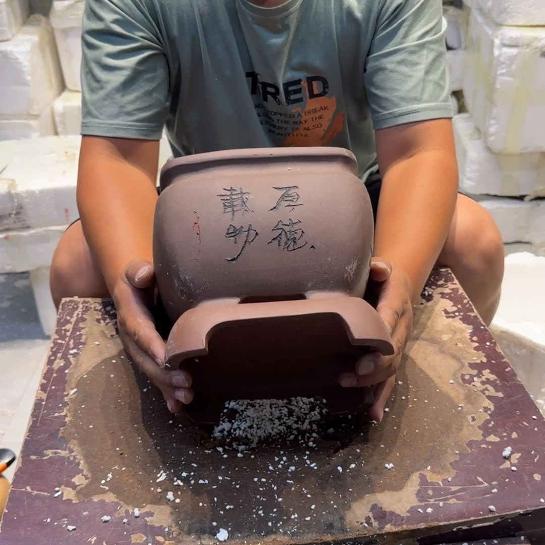 紫砂花盆瑕疵和瑕疵