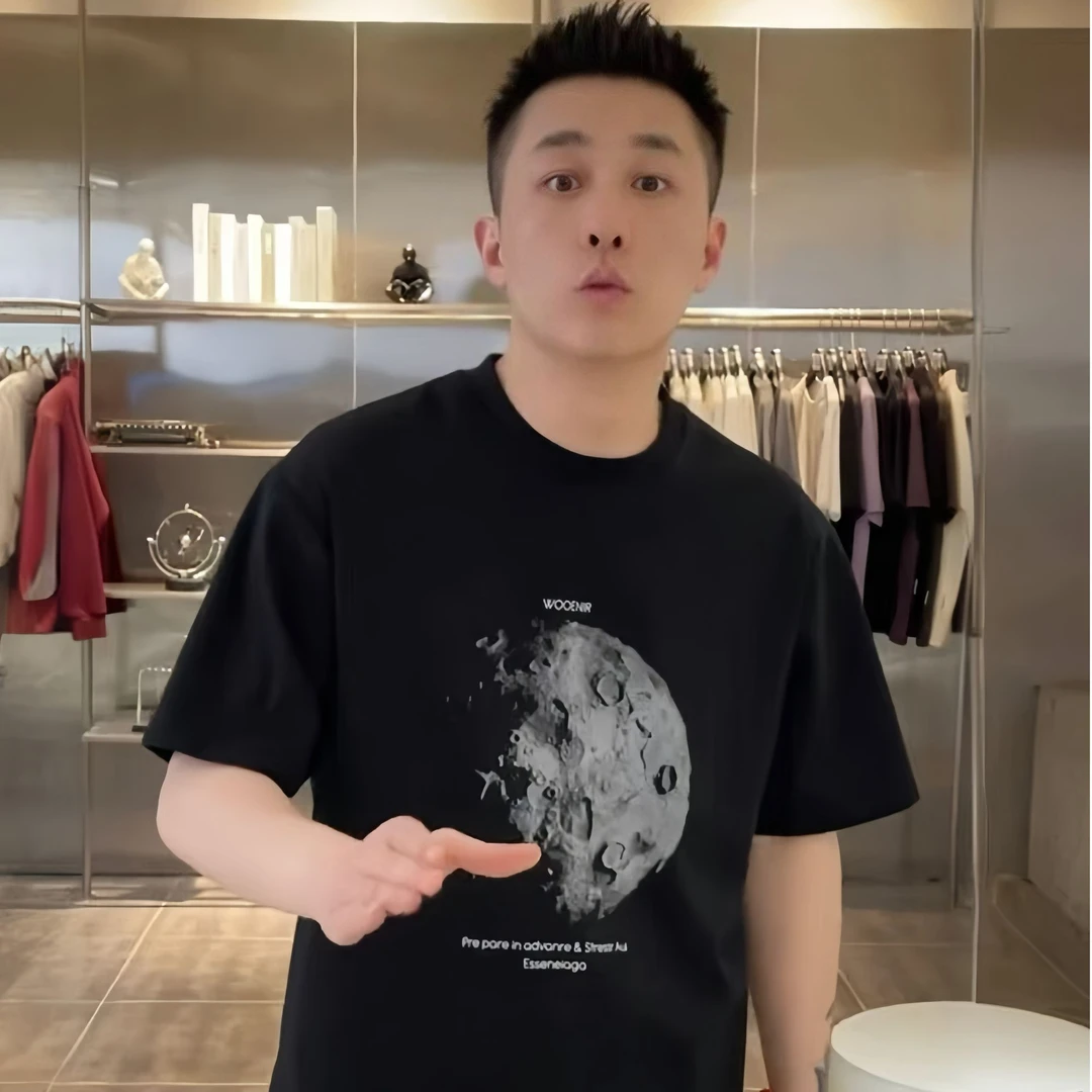 夏季新品月球字母印花圆领短袖休闲舒适简约圆领百搭潮流T恤上衣