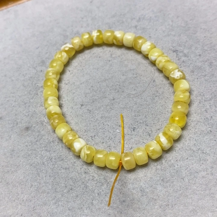 蜜蜡未镶嵌裸石串