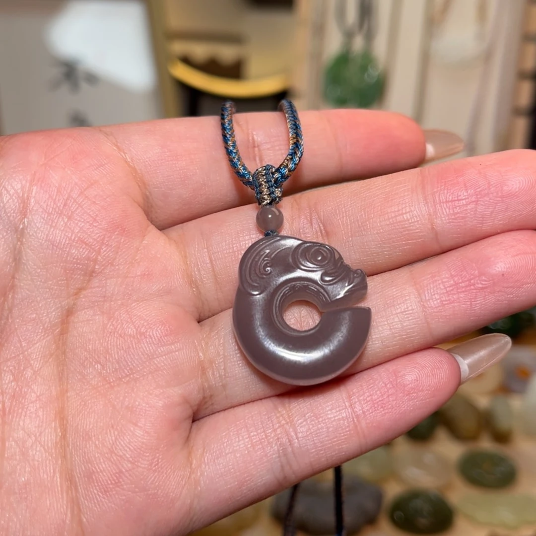 和田玉颈饰未镶嵌y****Z