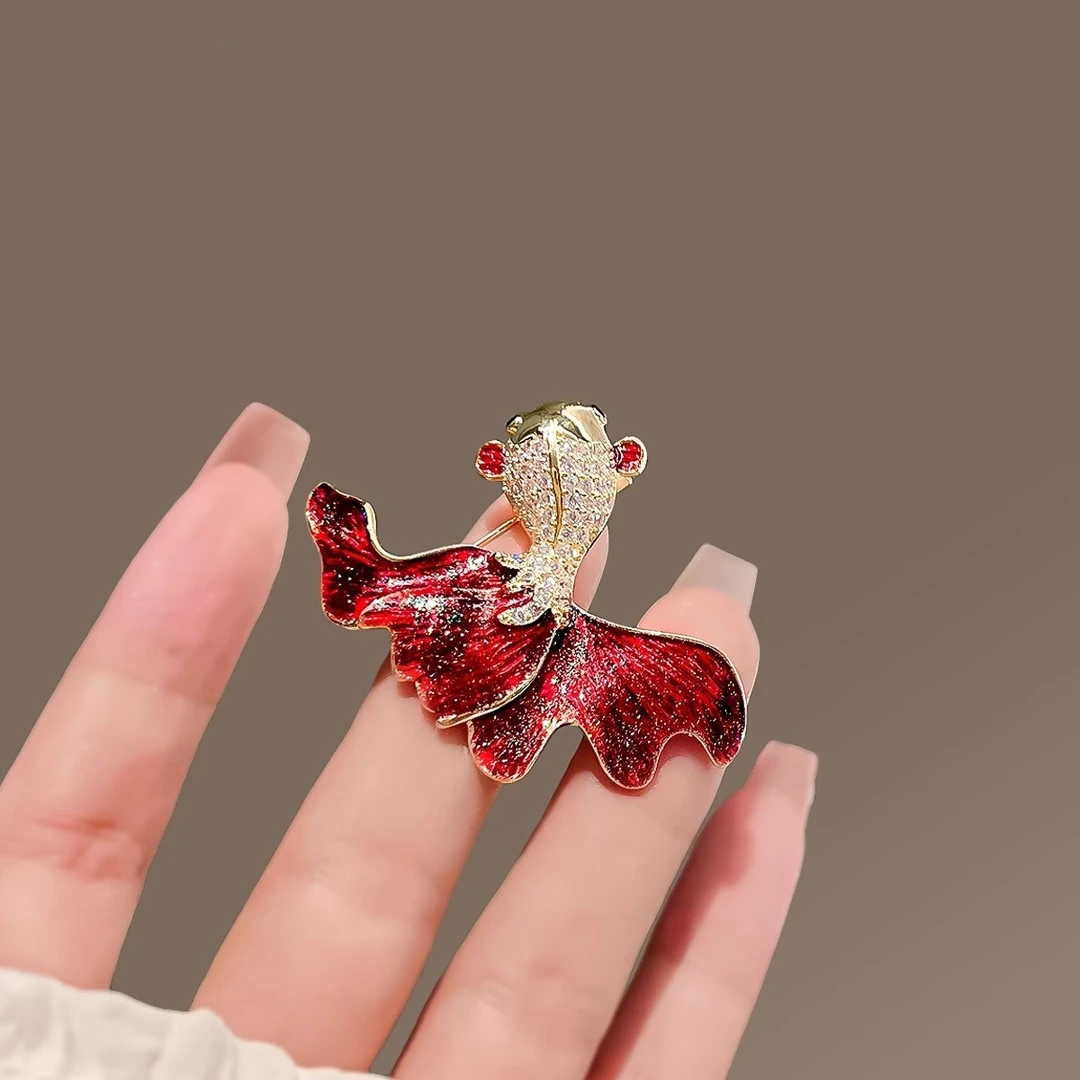 铜合金合成锆石胸针 锦鲤胸针春季高档可爱百搭少女