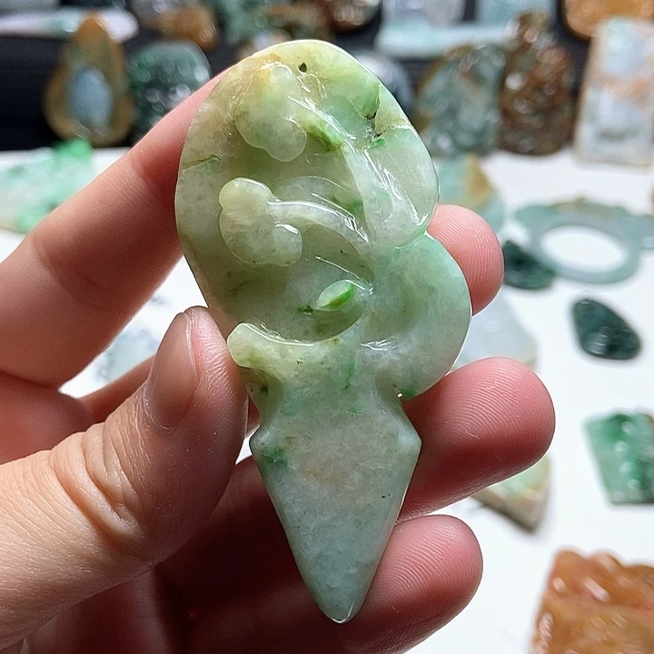 翡翠未镶嵌颈饰翡翠a货