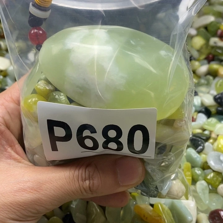 蛇纹石玉未镶嵌鱼缸石