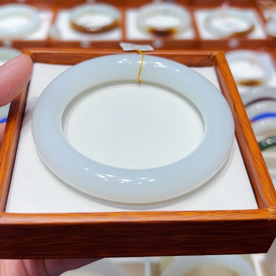 和田玉未镶嵌手镯羊脂白圆条5960