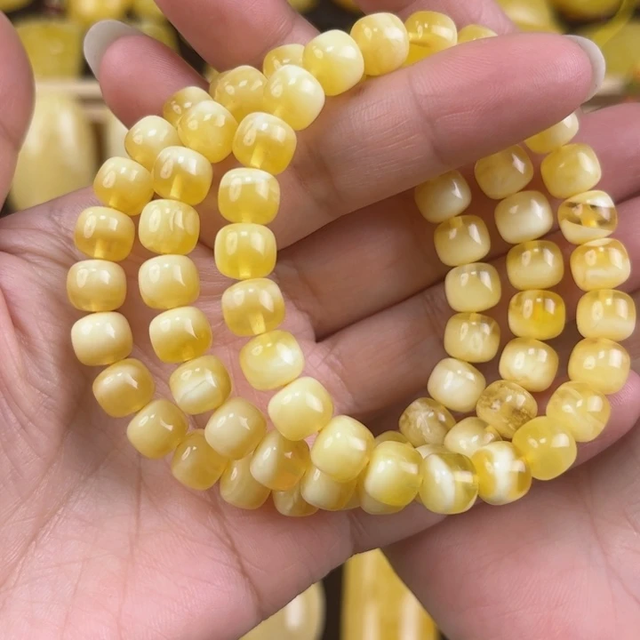 琥珀珠宝奇石未镶嵌琥珀，多样性发其一