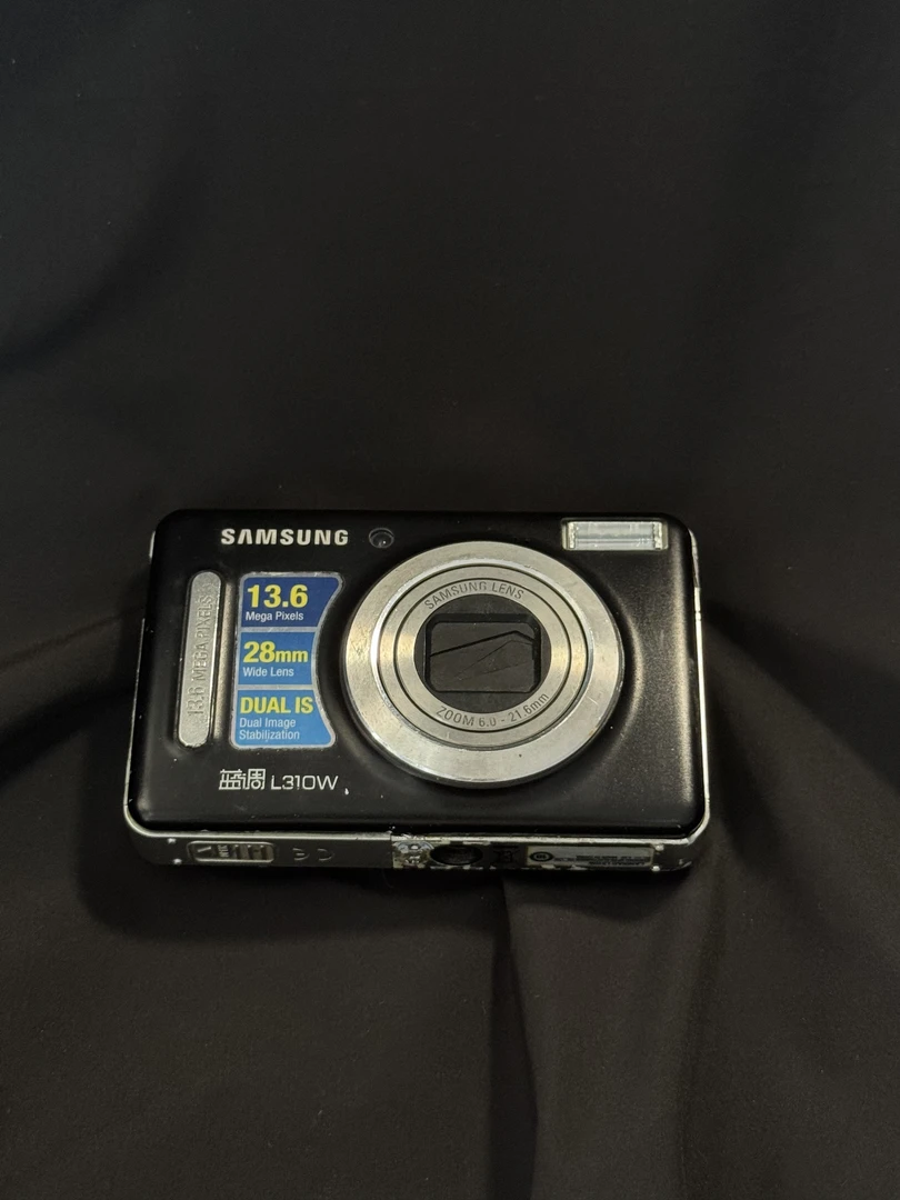 9新 Samsung/三星 L310 黑色复古ccd数码相机 出片冷白