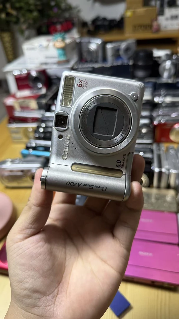 9新 Canon/佳能  佳能A700自备2节5号电池600万像素6倍变焦