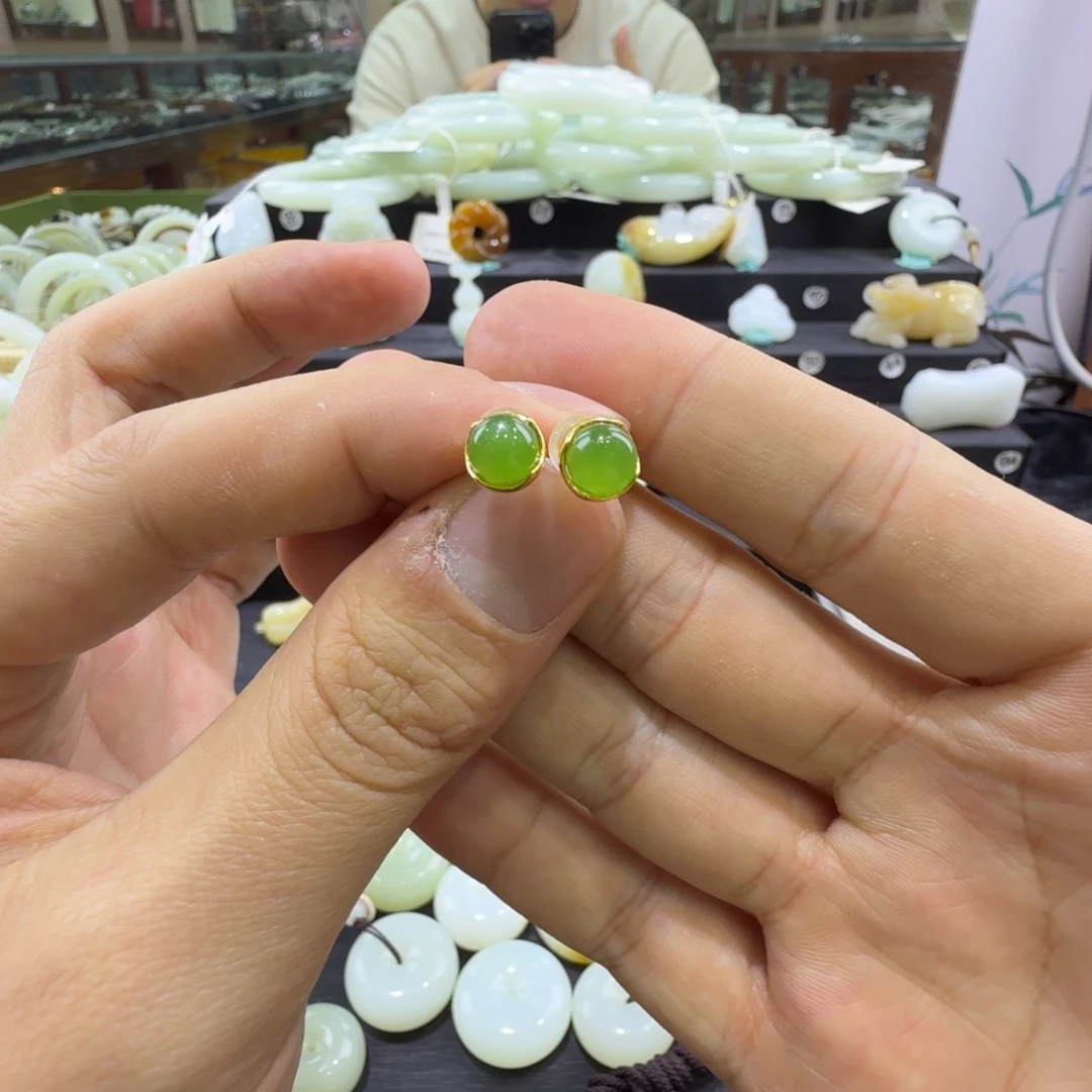 和田玉银S925镶嵌耳饰新疆和田玉