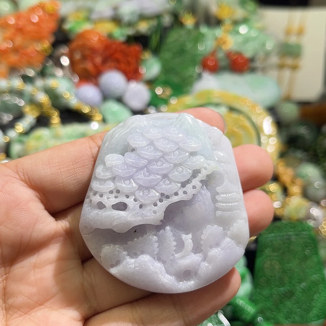 翡翠未镶嵌颈饰待编织