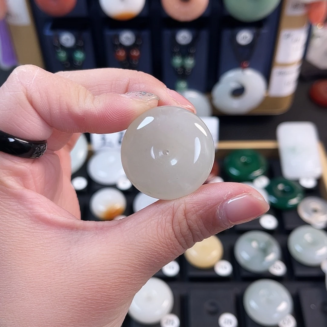 颈饰未镶嵌石英质玉ℳ****