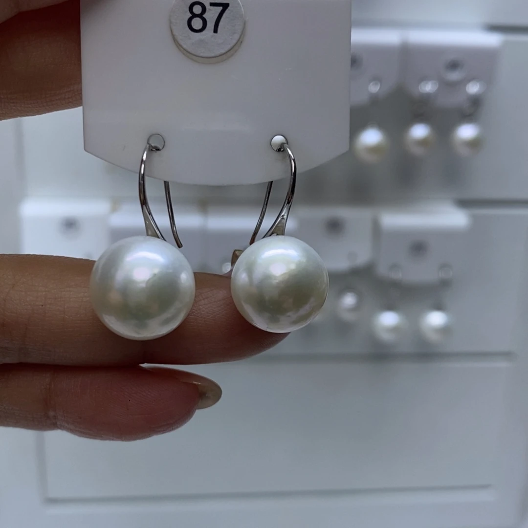 淡水珍珠银S925镶嵌耳饰