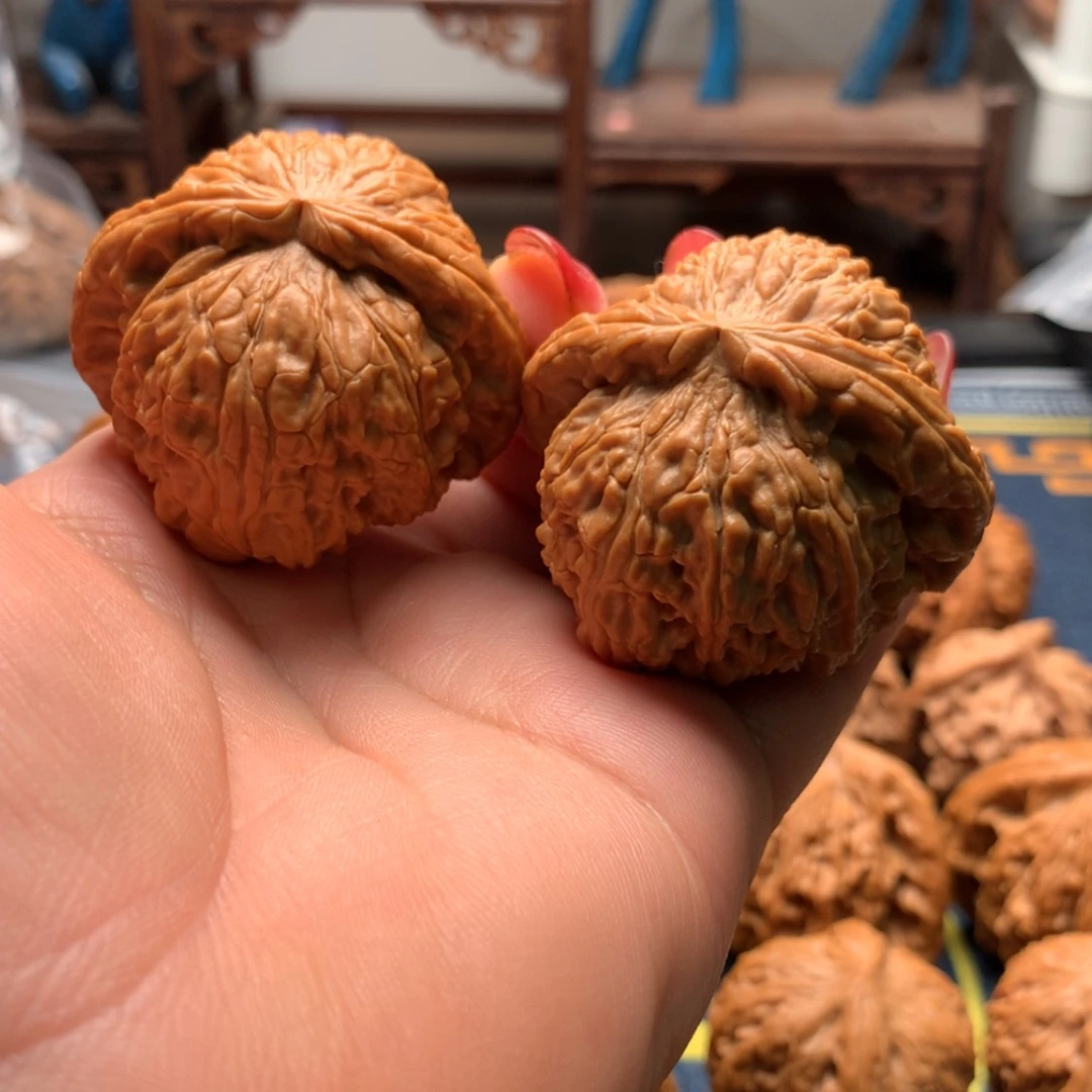 【闪购商品】把件文玩核桃易****家白狮子44