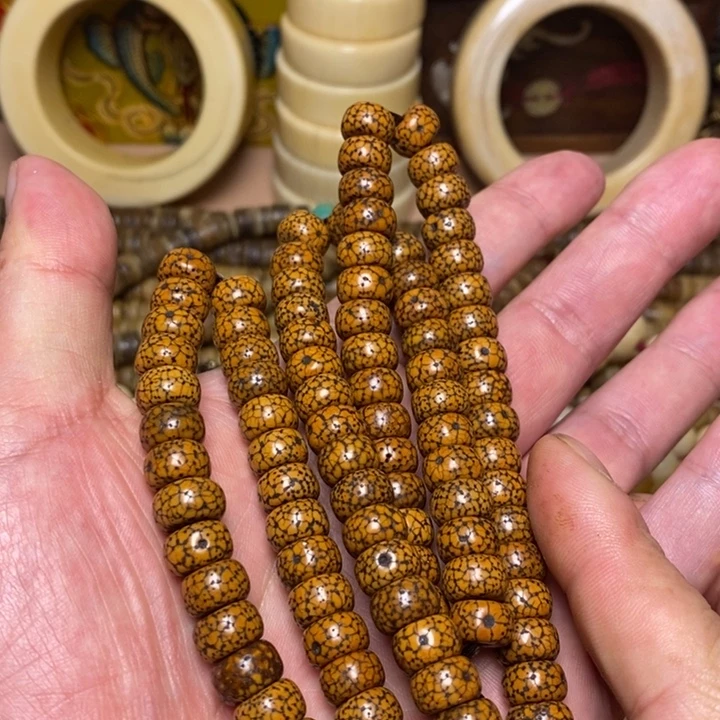 坦***克檀香紫檀（小叶紫檀）