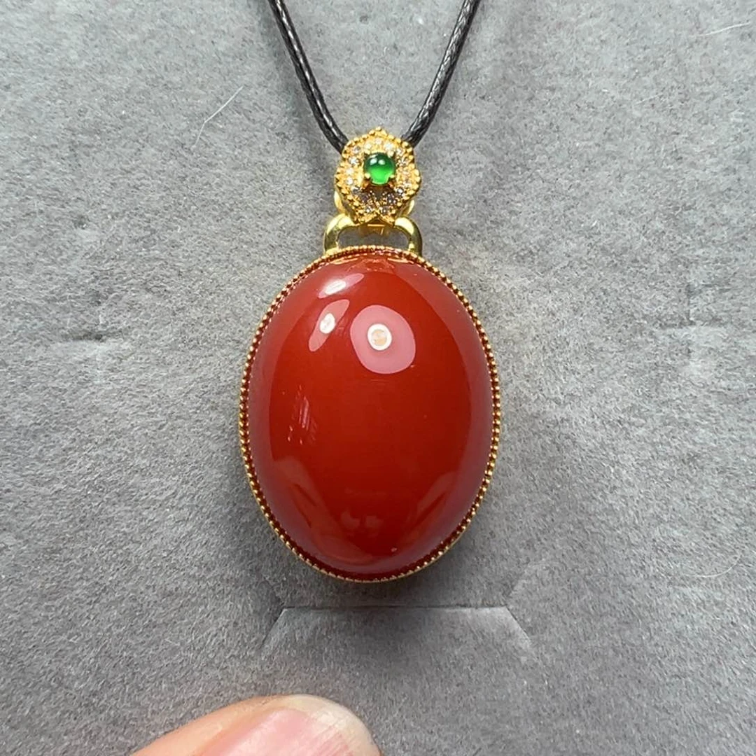 南红玛瑙吊坠18K金镶嵌