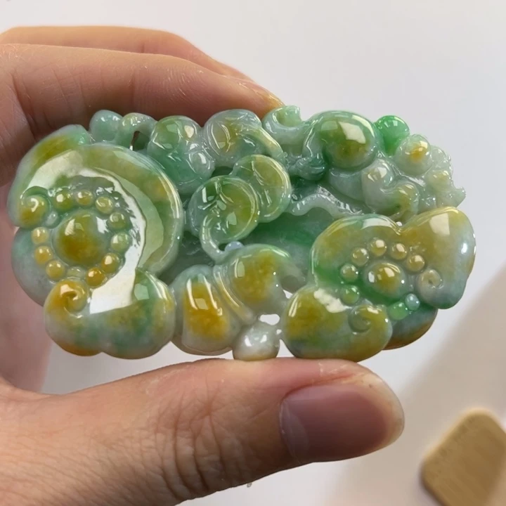 翡翠吊坠(赠链)未镶嵌代编织