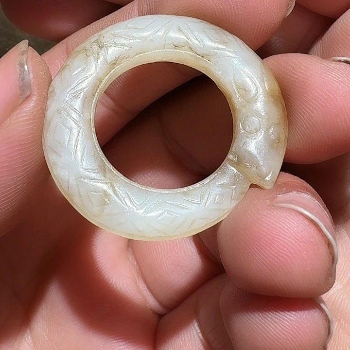 和田玉（糖玉）颈饰未镶嵌韩*金