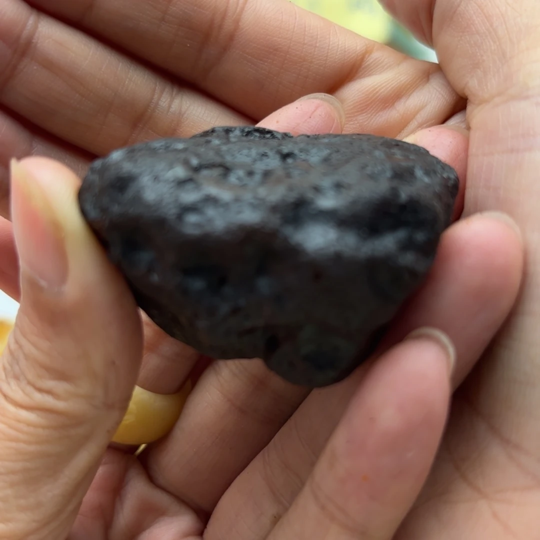 定制琥珀未镶嵌小*多琥珀