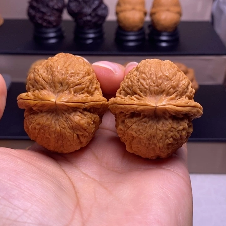 文玩核桃把件麒麟铁狮子28
