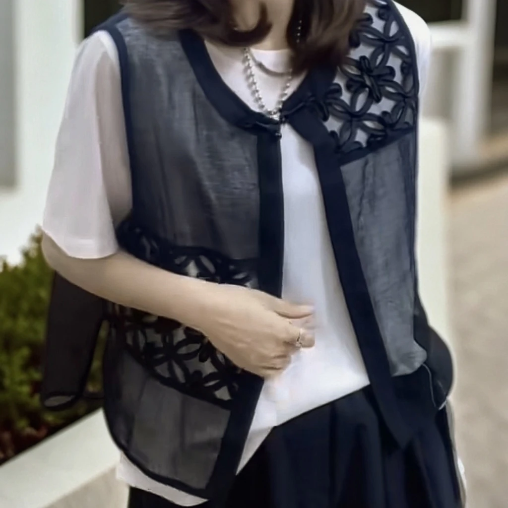 立体花拼接镂空雪纺马夹2025夏季新款圆领盘扣装饰女式马甲