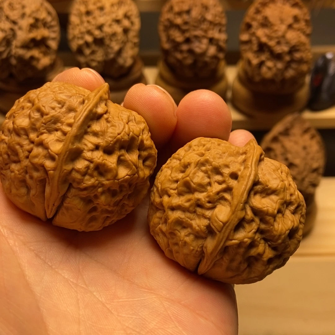 文玩核桃把件锦绣荷包