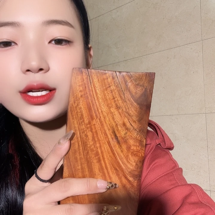 大叶紫檀（黑酸枝木类）