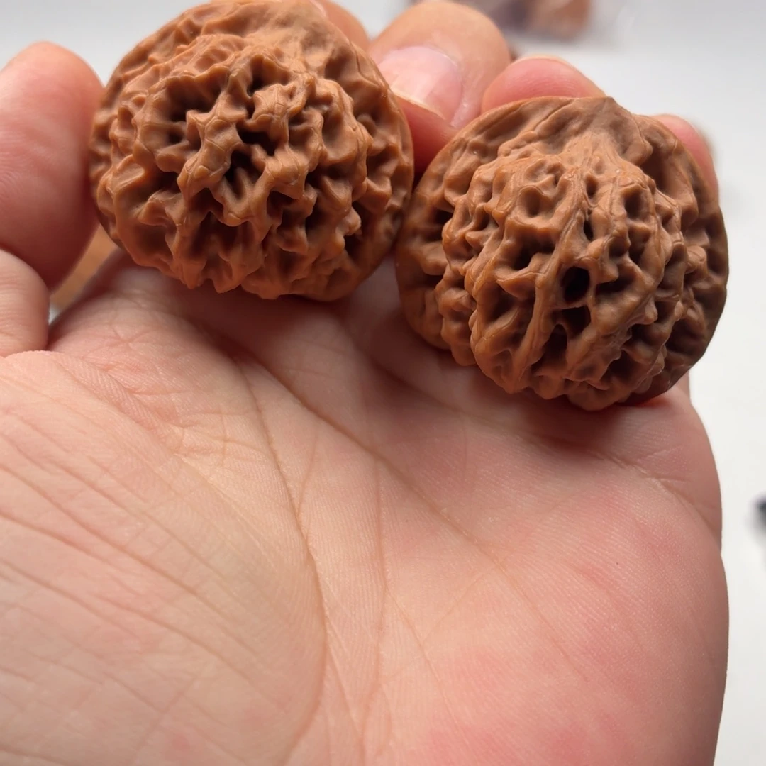 文玩核桃吊坠秦闷有色差