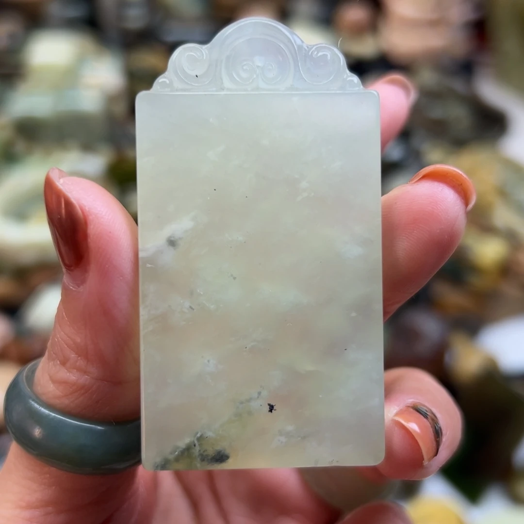 岫玉未镶嵌颈饰岫玉无事牌